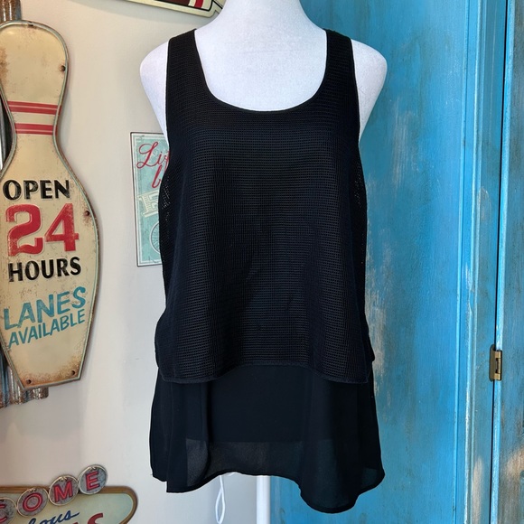 Banana Republic Layered Tank Top - Picture 2 of 8